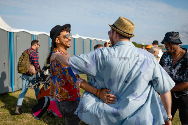 Best Portable toilet rental cost  in Elk Rapids, MI